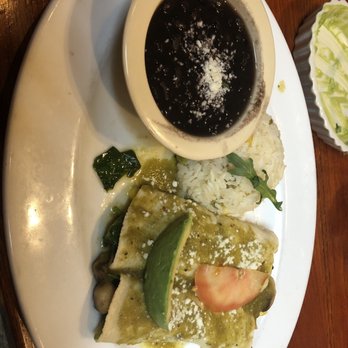 Sal Y Limon - Vegetarian spinach enchiladas - Mexican Near Me - Seattle, Washington