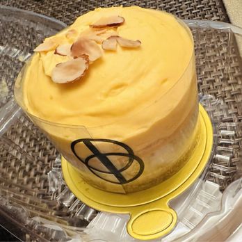 Paris Banh Mi - mango guava cheesecake - Bubble Tea Near Me - Cary, North Carolina