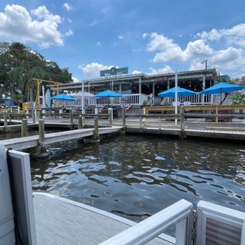 Jerry’s Dockside Bar & Grill - New American Near Me - Gibsonton, Florida
