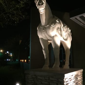 P.F. Chang's - Asian Fusion Near Me - Baton Rouge, Louisiana