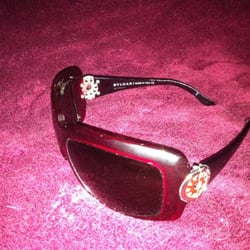 Sunglass Hut