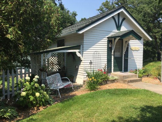 Linden Hill Historic Estate by null