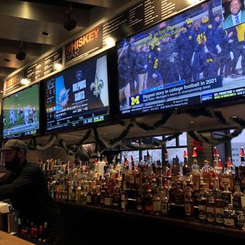 Maggie McFly's | Springfield - Bar area - American Near Me - Springfield, Virginia