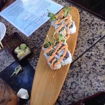 Three's Bar & Grill - Spicy tuna - Asian Fusion Near Me - Kihei, Hawaii