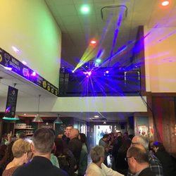 V&B - Soirée années 80 au V&B avec une ambiance dingue !