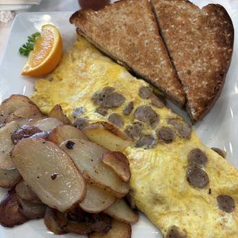 Keke's Breakfast Cafe - Sausage Cheese Omelette - Breakfast & Brunch Near Me - Sunnyvale, California