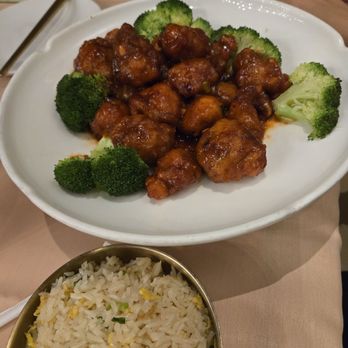 Jing Li - General tso's chicken - Shanghainese Near Me - Long Island city, New York Jing Li - General tso's chicken - Shanghainese Near Me - Long Island city, New York
