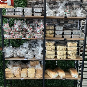 Cake World - Home made bread, shortbread cookies and plum cake - Pizza Near Me - Milton, Georgia