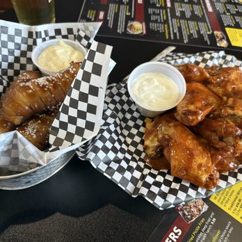 Mr Brews Taphouse - Mesa - Pretzles & Beer Cheese and chicken wings - New American Near Me - Mesa, Arizona Mr Brews Taphouse - Mesa - Pretzles & Beer Cheese and chicken wings - New American Near Me - Mesa, Arizona