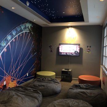 Sun Coast Park - Hotels Near Me - Anaheim, California