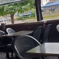 Pat O'Brien's Tavern - Outdoor seating