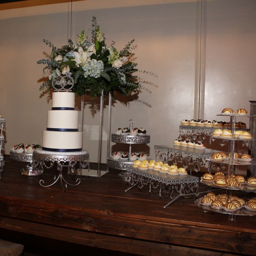 Monteleone Meadows - Dessert area - Venues & Event Spaces Near Me - Murrieta, California Monteleone Meadows - Dessert area - Venues & Event Spaces Near Me - Murrieta, California