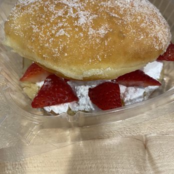 Donutgram - Strawberries and cream - Donuts Near Me - Escondido, California Donutgram - Strawberries and cream - Donuts Near Me - Escondido, California