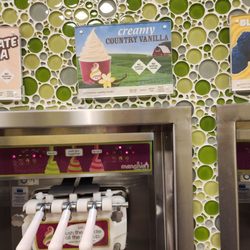 Menchie's Frozen Yogurt