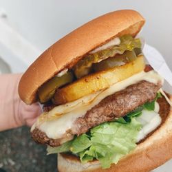 AJ's Gourmet Burgers - Hawaiian add jalapeños