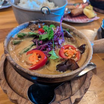 Kamayan Atl - Ginataang Talong. $18. Eggplant coconut curry with green beans and purple cabbage. Mild spice. - Filipino Near Me - Doraville, Georgia Kamayan Atl - Ginataang Talong. $18. Eggplant coconut curry with green beans and purple cabbage. Mild spice. - Filipino Near Me - Doraville, Georgia