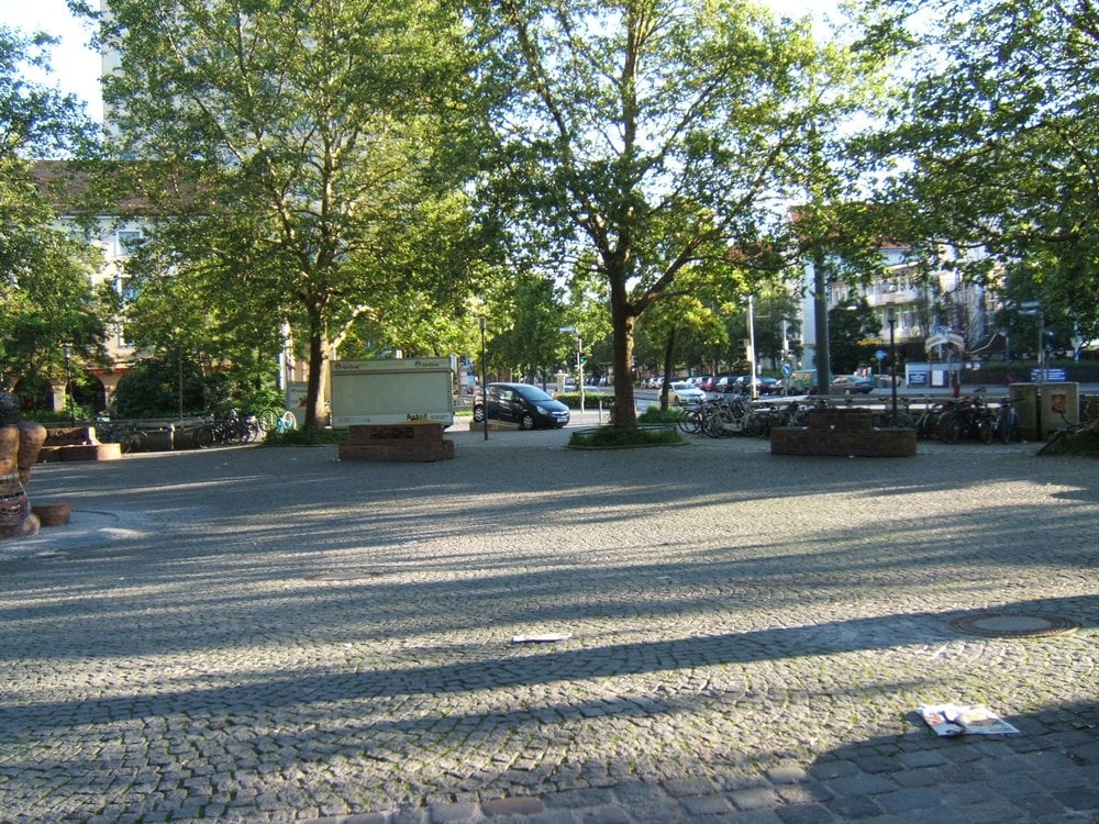 Rotkreuzplatz