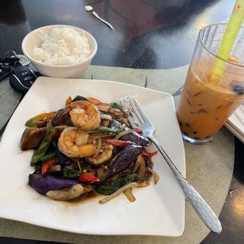 Tarin Thai Cuisine - I ordered an entree with spicy eggplant shrimp and Thai ice tea boba. - Thai Near Me - Annapolis, Maryland Tarin Thai Cuisine - I ordered an entree with spicy eggplant shrimp and Thai ice tea boba. - Thai Near Me - Annapolis, Maryland
