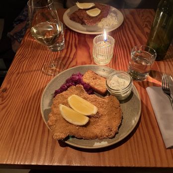 Eva Schnitzelhaus - Gluten free (rice breaded) schnitzel (classic/with lemon) + roesti and braised red cabbage - Desserts Near Me - Victoria, British Columbia Eva Schnitzelhaus - Gluten free (rice breaded) schnitzel (classic/with lemon) + roesti and braised red cabbage - Desserts Near Me - Victoria, British Columbia