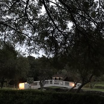 Ke'ehi Lagoon Memorial Park - Beautiful setting in the morn. - Venues & Event Spaces Near Me - Honolulu, Hawaii