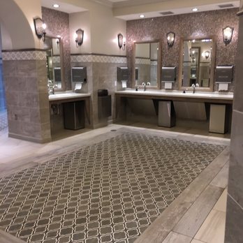 Outlets at San Clemente - Woman's bathroom was SO clean - Outlet Stores Near Me - San Clemente, California Outlets at San Clemente - Woman's bathroom was SO clean - Outlet Stores Near Me - San Clemente, California