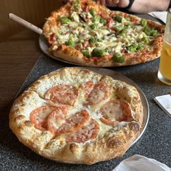 Atlas Brick Oven Pizza - White pizza and the vegetable pizza