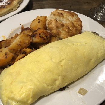 Famous Toastery - The Blah-Blah-Blah Omelet Build Your Own - Breakfast & Brunch Near Me - Charlotte, North Carolina Famous Toastery - The Blah-Blah-Blah Omelet Build Your Own - Breakfast & Brunch Near Me - Charlotte, North Carolina
