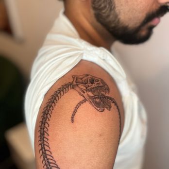 Alium Tattoo Studio - Tattoo Near Me - Culver City, California