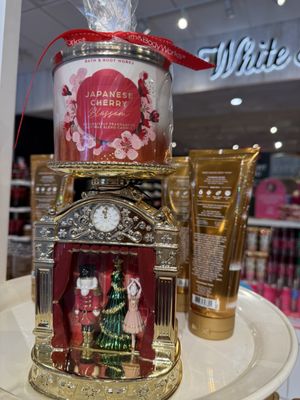 レビン　bath&body works まとめ売り Bath & Body Works, 6034 Azle Ave, Fort Worth, TX 76135, US - MapQuest