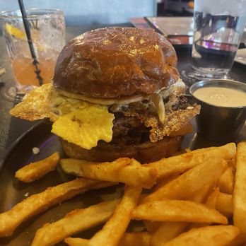 Morrison - Late Breakfast - Gastropubs Near Me - Los Angeles, California