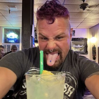 707 Bar - Peach lemonade - Sports Bars Near Me - Eureka, California