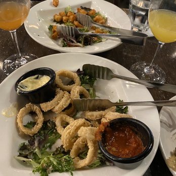 Entrevinos - Calamari and Popcorn Shrimp - Wine Bars Near Me - Carolina, Puerto Rico Entrevinos - Calamari and Popcorn Shrimp - Wine Bars Near Me - Carolina, Puerto Rico