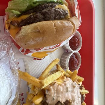 In-N-Out Burger - Burgers Near Me - Santa Ana, California In-N-Out Burger - Burgers Near Me - Santa Ana, California