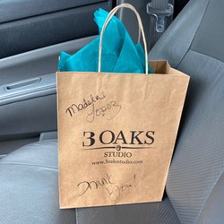 3 Oaks Studio - Paints!