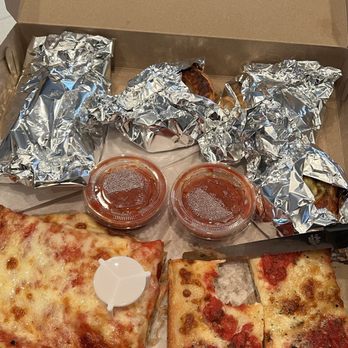 Mulberry St. Pizza - My style Sicilian yum, grandma was good. - Pizza Near Me - Jericho, New York