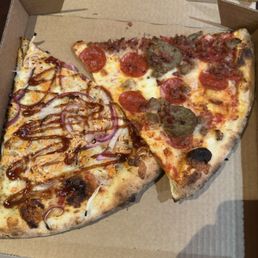 The best pizza in PB since Hoboken closed, tis gooooood!!! The best pizza in PB since Hoboken closed, tis gooooood!!!