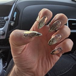Regal Nails, Salon & Spa - This was the first bad service