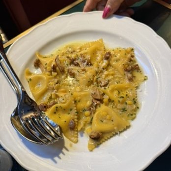 Che Fico Parco Menlo - Triangoli. sooo good. corn + mushroom. love it!! - Italian Near Me - Menlo Park, California Che Fico Parco Menlo - Triangoli. sooo good. corn + mushroom. love it!! - Italian Near Me - Menlo Park, California