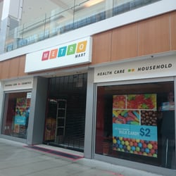 Metro Mart - This is what Metro Mart looks like at 9:17 am in the morning