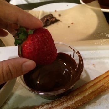 Amara Chocolate & Coffee - Strawberry and dark chocolate - Coffee & Tea Near Me - Pasadena, California