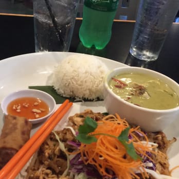 Noodle Wave - Lunch special with green curry chicken, pad thai. - Thai Near Me - Richardson, Texas Noodle Wave - Lunch special with green curry chicken, pad thai. - Thai Near Me - Richardson, Texas