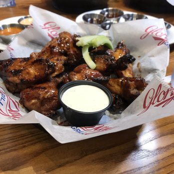 Glory Days Grill - Barbecue wings - Sports Bars Near Me - Tampa, Florida Glory Days Grill - Barbecue wings - Sports Bars Near Me - Tampa, Florida