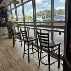 Royal Farms - Sitting area in store