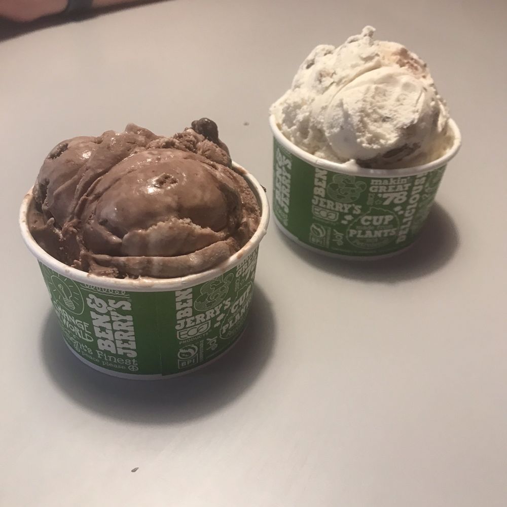 Half baked and butter pecan, Small (2 scoops)