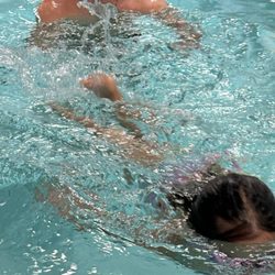 Swim With Phyn - Daughter swimming to the edge of the pool completely alone!