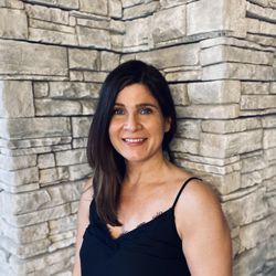Illinois Dermatology Institute - Janet Registered Nurse