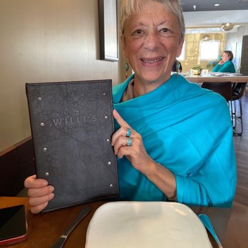 Willi's Wine Bar - Having dinner for Amanda's birthday! - Wine Bars Near Me - Santa Rosa, California