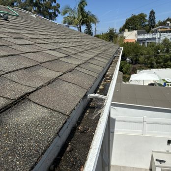 OCD Window Cleaning - Gutters ~ beforehand - Window Washing Near Me OCD Window Cleaning - Gutters ~ beforehand - Window Washing Near Me
