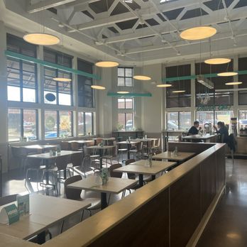 Mahana Fresh - The seating area - New American Near Me - Gainesville, Virginia Mahana Fresh - The seating area - New American Near Me - Gainesville, Virginia