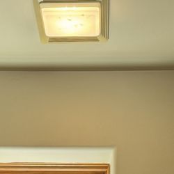 SkyRun Vacation Rentals - Dead bugs in light